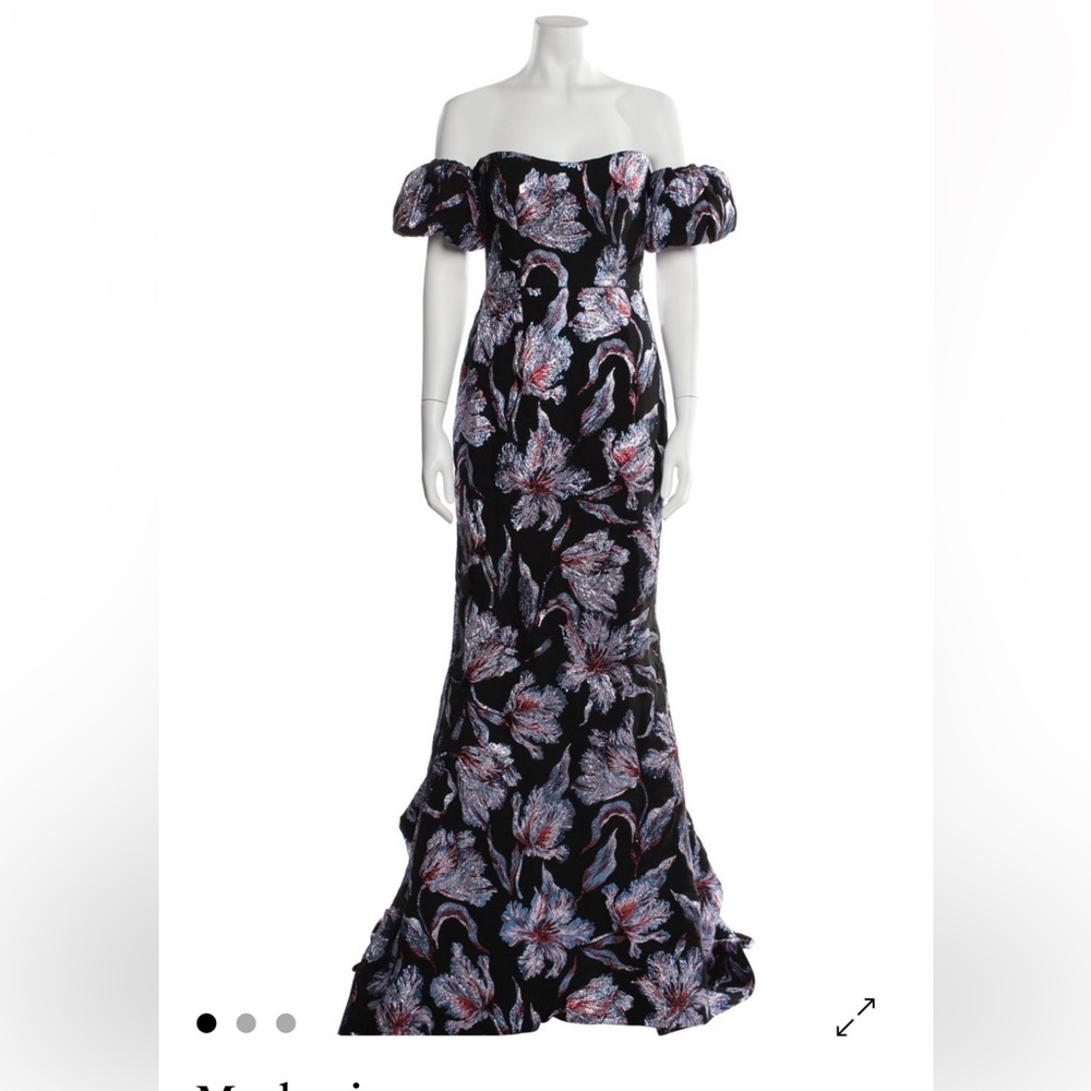 Markarian MOB/MOG gown 💜🦄